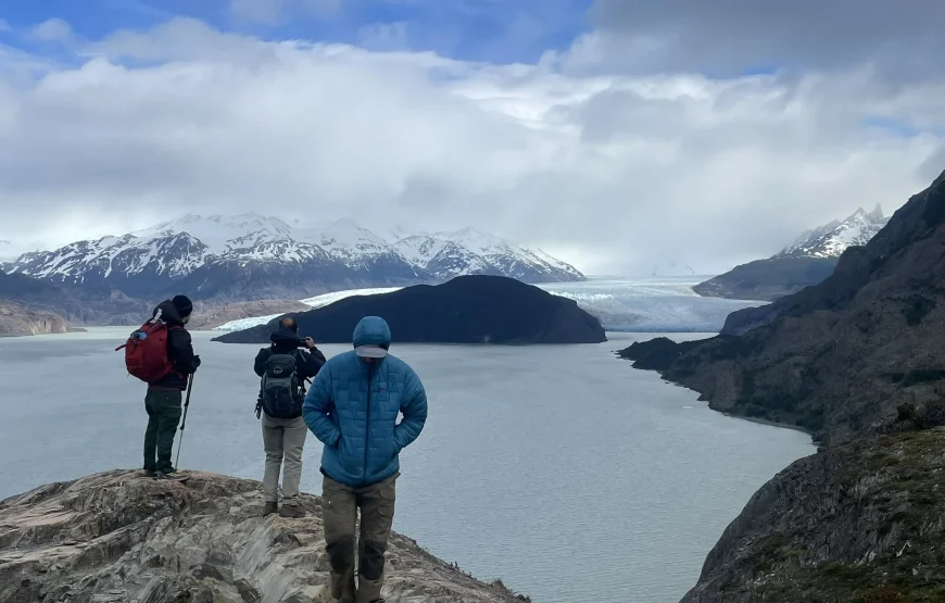 Guided W Trek 4 Days: Explore Torres del Paine Adventure