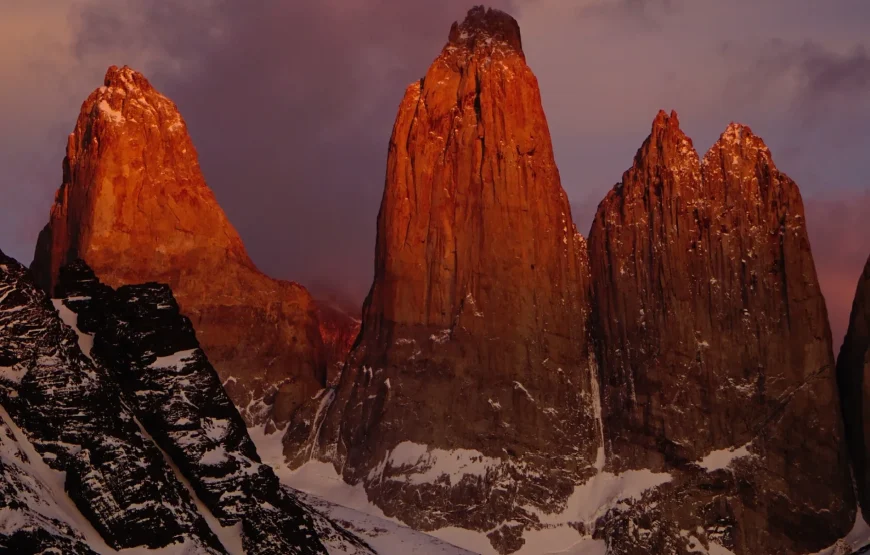 O Circuit Trek Guided Experience – Torres del Paine, Patagonia.