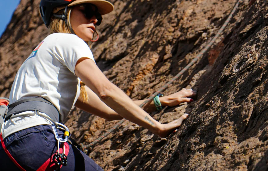 Rock Climbing in Santiago – Full Day Sport Climbing in Cajón del Maipo